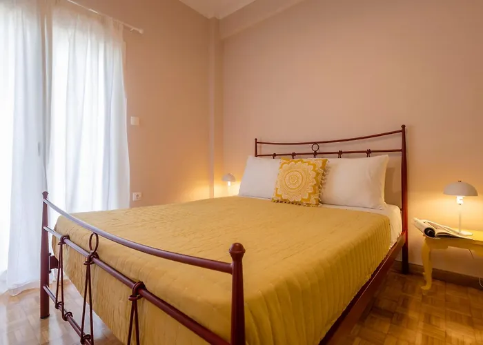 Chrysallida Downtown Apartment